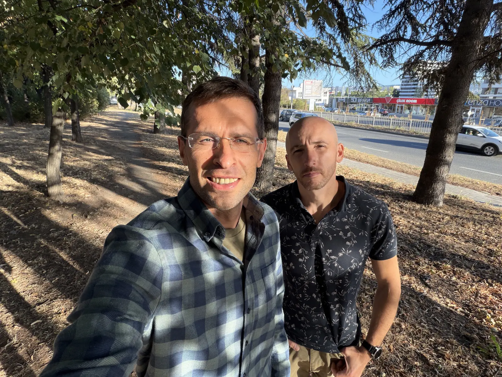 iphone-iphone 17 pro max vs pixel 10 pro xl:サンプル写真の比較
