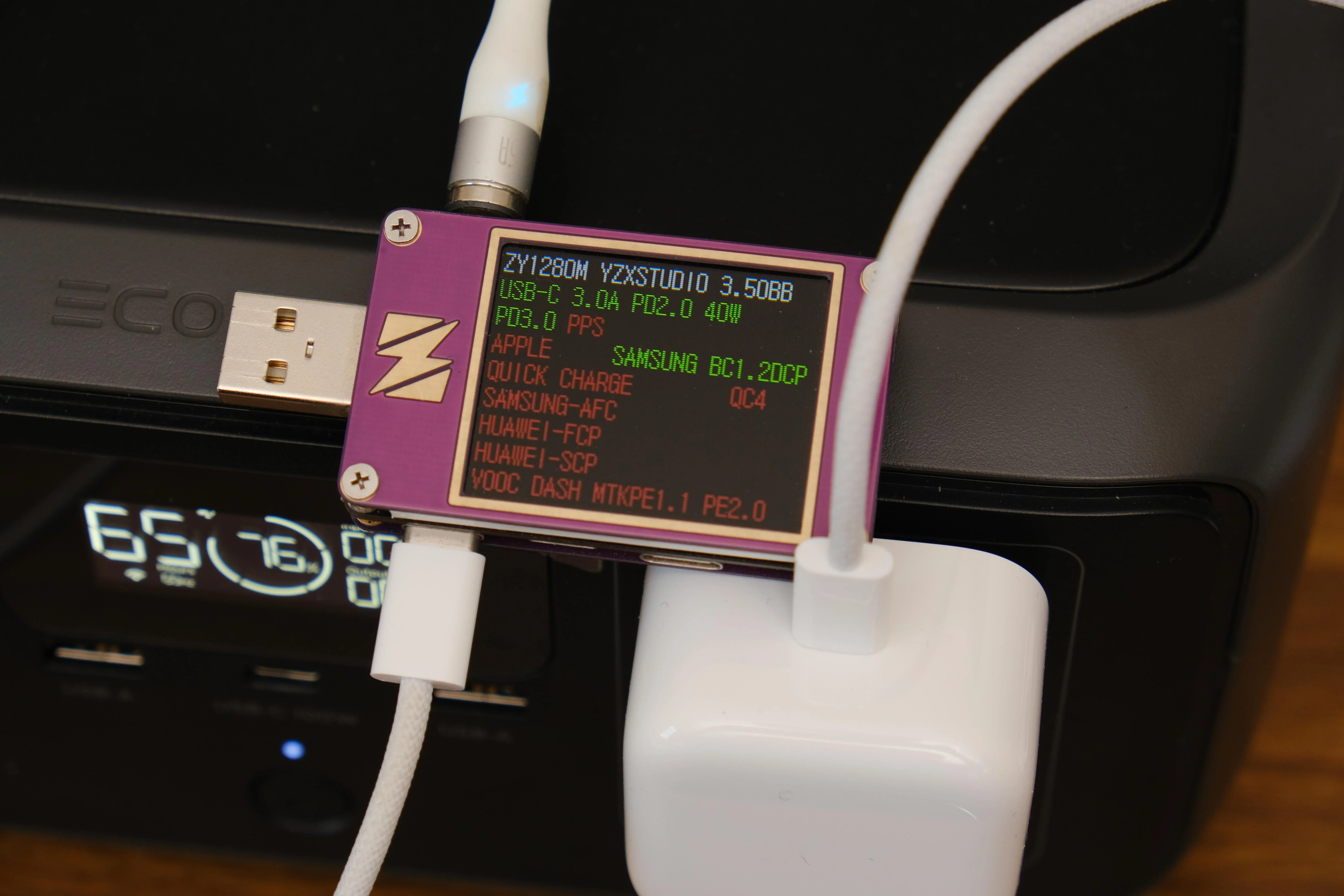 Appleの新しい充電器によってサポートされている標準。高速充電 